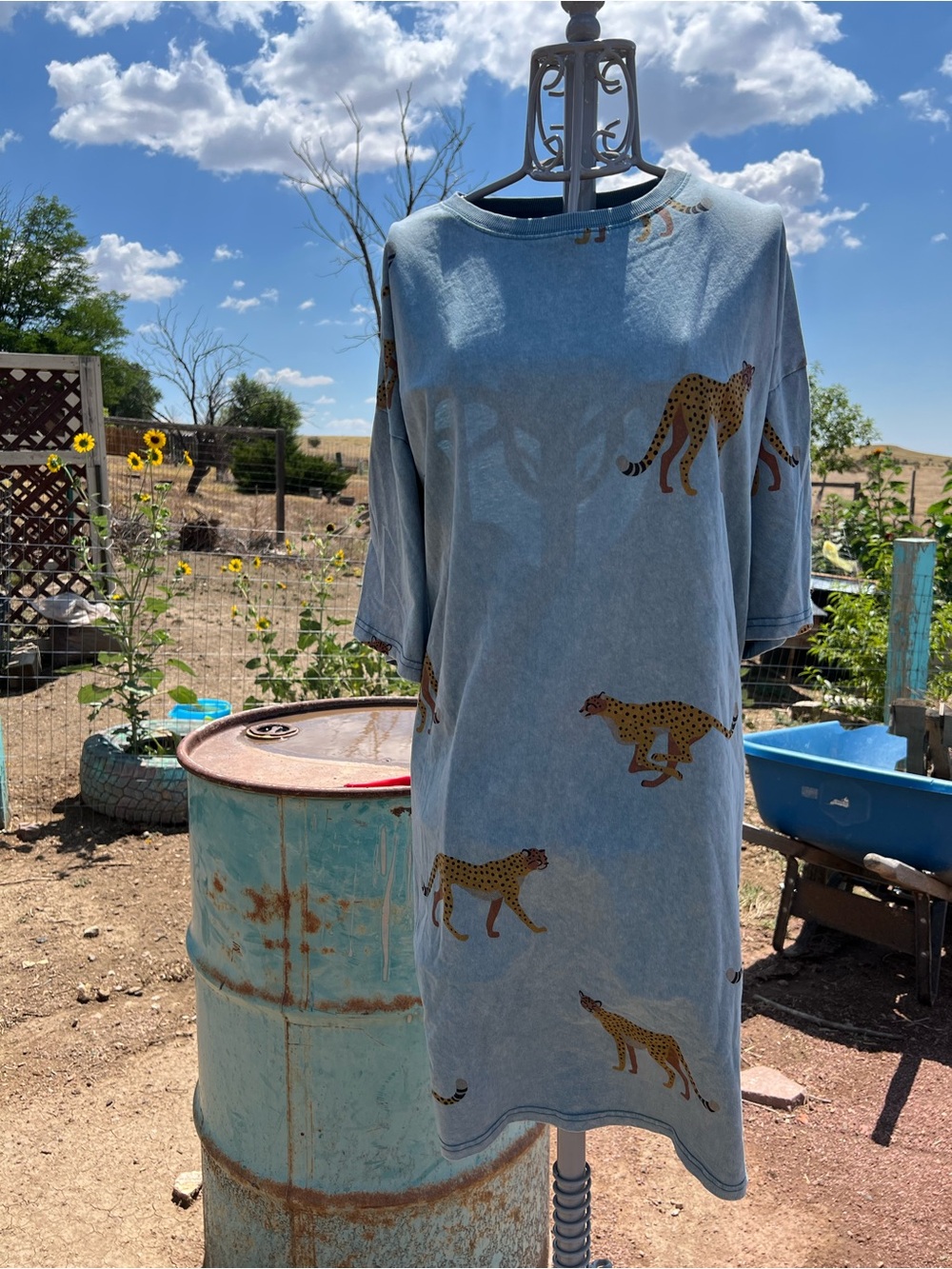 Easel Blue Cheetah Print Tunic Top/ Dress with pockets 100 percent Cotton